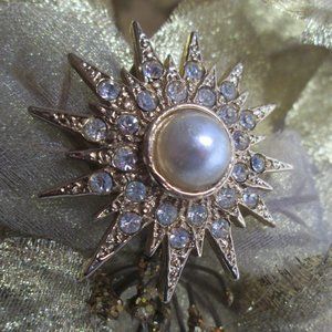 🌹 GOLD CRYSTAL DOUBLE/MULTI POINT STAR - PEARL BROOCH – VINTAGE 🌹